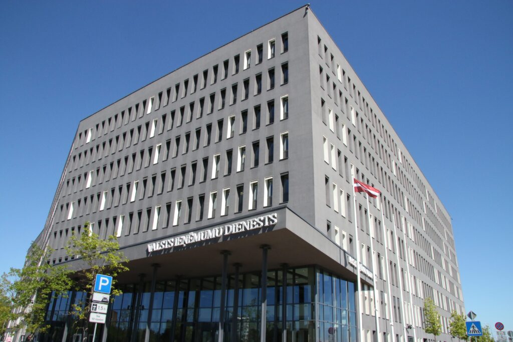 Title image with the SRS building